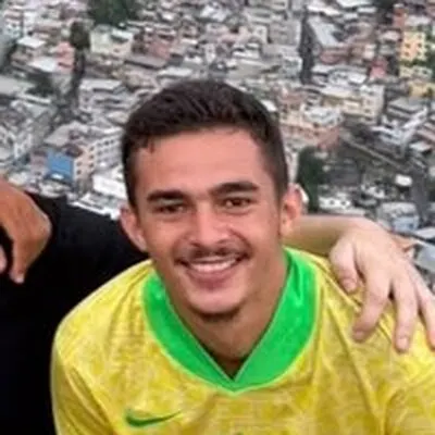 Enzo, private tour guide in Rio de Janeiro